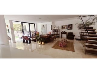 Foto 10 de Venta de casa Sector Las Callejas. Area 421m2