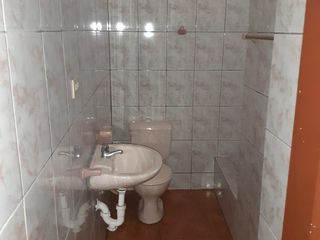 Foto 3 de VENDO CASA EN LA CIUDADELA FERROVIARIA