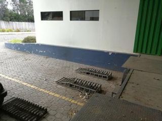Foto 1 de VENTA BODEGA INDUSTRIAL EN TABACUNDO CON ANDENES PARA CAMIONES.