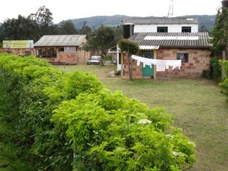 CASA-LOCAL en VENTA en Sesquilé sesquile