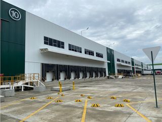 Foto 2 de *VA A DAULE BODEGA  8490 m² ideal centro de distribución y logística