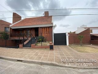 Foto 1 de casa a la VENTA en ricardo pedroni al 2100