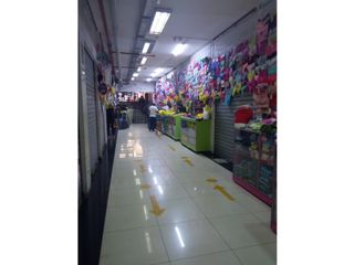 Foto 1 de vendo local comercial en Gamarra - Galeria el Tumi