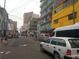 Foto 3 de vendo local comercial en Gamarra - Galeria el Tumi