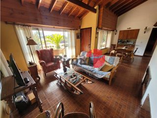 Foto 5 de Casa en Venta - Zona Golf - Construcción Solida - Cercana al Mar