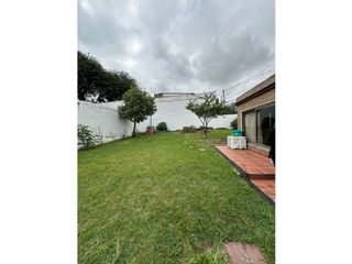 Foto 3 de VENTA- CASA 3 DORMITORIOS- VILLA CABRERA