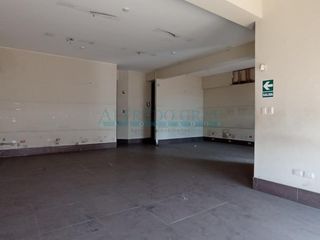 Foto 4 de Locales Comerciales Venta AV. Elmer Faucett y Tomas Valle - CALLAO