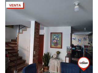 Foto 3 de AMPLIA CASA DE 3 NIVELES DE (210 M2) EN EXCELENTE SECTOR RESIDENCIAL