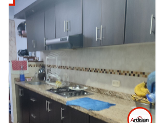 Foto 11 de AMPLIA CASA DE 3 NIVELES DE (210 M2) EN EXCELENTE SECTOR RESIDENCIAL