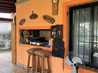 Casa con Piscina en San José