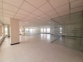 Foto 12 de oficina en arriendo/venta en las nieves. Cod V1191