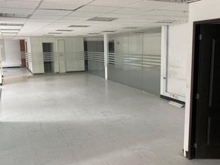 Foto 9 de oficina en arriendo/venta en las nieves. Cod V1191
