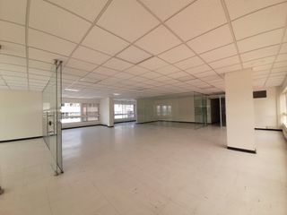 Foto 14 de oficina en arriendo/venta en las nieves. Cod V1191