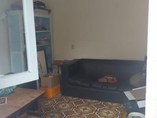 Foto 5 de Venta Casa a Reciclar 2 dormitorios en Alberdi U$S135.000.