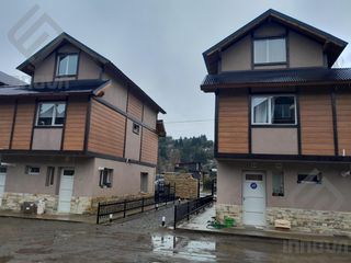 Casa en  Bariloche km 7 entre Bustillo y Pioneros