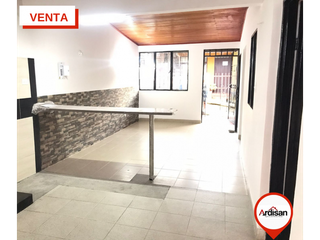 Foto 2 de CASA ESQUINERA PLANA DE 3 HABITACIONES