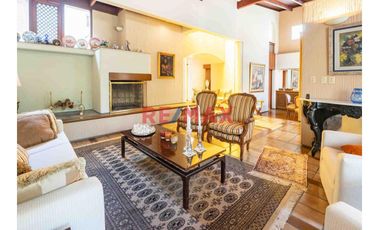 Casa en Venta en Santiago de Surco - Vue 3