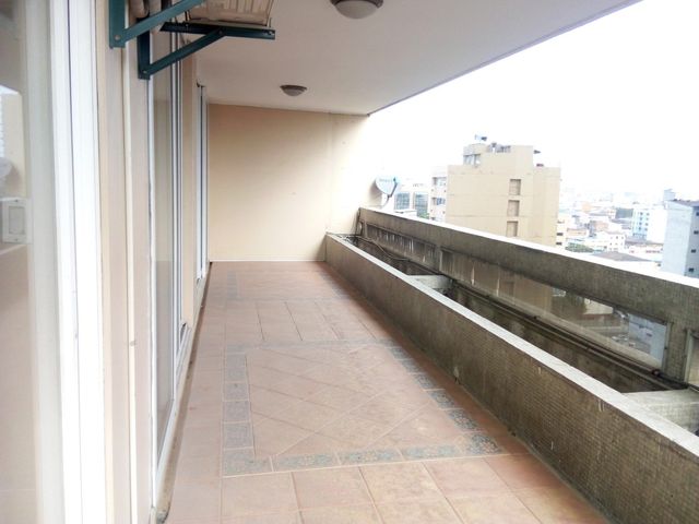 APLICA BIESS! Venta, Departamento Espectacular con doble Balcón, Piso 11, Centro de Guayaquil