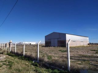 Galpón de 450m2 emplazado en 1hra   Dos predios en Parque Industrial Centenario | NEUQUÉN