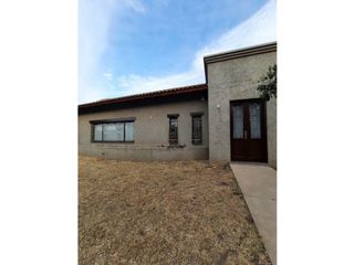 Foto 4 de VENTA-CASA 2 DORM-2 BAÑOS-JESÚS MARA-BULGHERONI