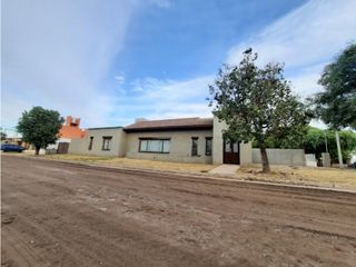 Foto 1 de VENTA-CASA 2 DORM-2 BAÑOS-JESÚS MARA-BULGHERONI