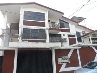 Foto 1 de Venta  1000m2 construccion en Alborada Guayaquil, Crédito Directo