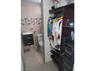 SE VENDE DE OPORTUNIDAD APARTAMENTO EN VILLA CAROLINA