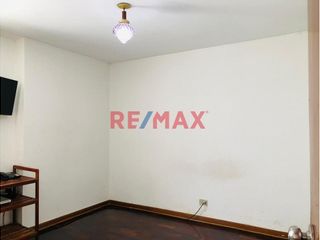 Foto 16 de ¡VENDO CASA EN BUEN ESTADO EN URB, JARDINES VIRU, BELLAVISTA, CALLAO!

Vendo linda casa en buen estado en urb. Jardines Viru, bellavista, Callao. Bi