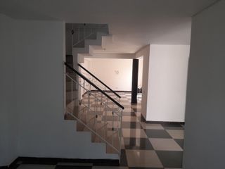 Foto 5 de casa en arriendo en ciudad 2000. Cod A2