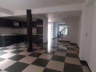 Foto 4 de casa en arriendo en ciudad 2000. Cod A2