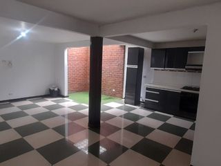 Foto 7 de casa en arriendo en ciudad 2000. Cod A2