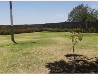 Foto 2 de Vendo Amplio Terreno Frente A Parque En Quinta Privada