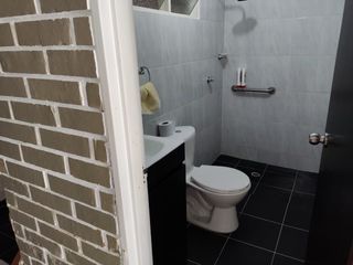 Foto 2 de ALVERNIA, SE VENDE APARTAMENTO DE UN PISO, EXCELENTE UBICACION