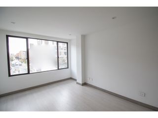 Apartamento en venta totalmente remodelado - Navarra, Bogotá