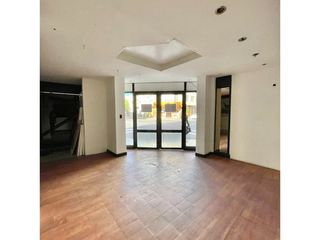 Local comercial en venta ubicado en Centro