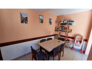 Foto 7 de En venta. Chalet de 4 ambientes con dependencia. Barrio Chauvin.