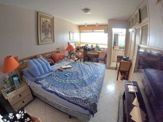 Foto 8 de VENTA CASA DUPLEX  3 PISOS EN  CEIBOS 4  HABT (GV)