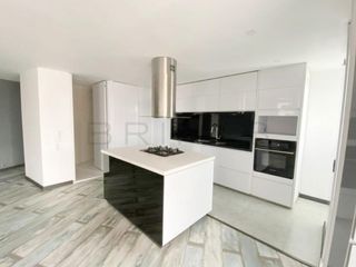 Foto 2 de apartamento en arriendo en los rosales. Cod A3403