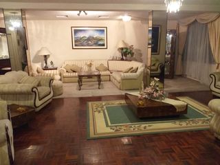 Foto 4 de Venta de amplia casa en urbanización El Condado de 4 dormitorios, 2