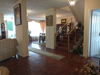 Foto 5 de Venta de amplia casa en urbanización El Condado de 4 dormitorios, 2