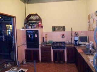 Foto 18 de HERMOSA CASA CON AMBIENTES MUY AMPLIOS MUY BUENA UBICACION APTA CREDITO