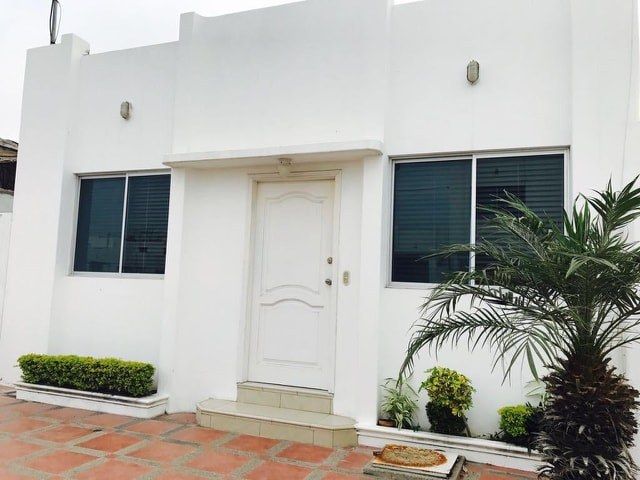 Se Alquila Villa Cerca del Mar en Salinas