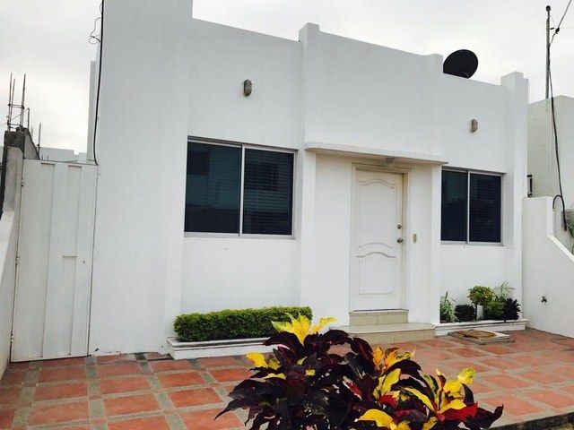 Se Alquila Villa Cerca del Mar en Salinas