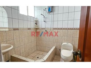 Foto 7 de Departamento Amplio En 2Do Piso Con Potencial Para Vivienda Y Consultorio – Ideal Para Familias O Inversores