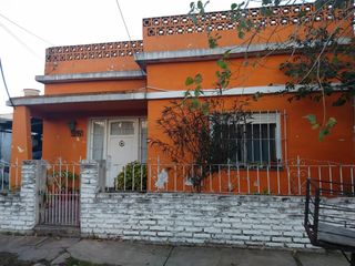 VaqueraPropiedades vende casa en Virreyes, San Fernando.