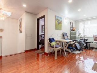 Foto 19 de casa en venta en niza norte. Cod V6406