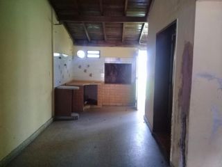 Foto 1 de LOTE IDEAL CONSTRUCTOR EN VENTA VILLA LUZURIAGA &quotEXCELENTE UBICACION"