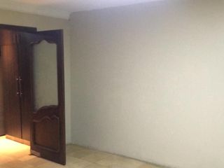 Foto 7 de Venta/ Alquiler propiedad con factibilidad para comercio, Kennedy Norte ( vía principal )