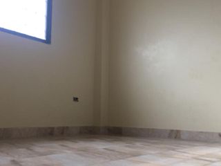 Foto 2 de Venta/ Alquiler propiedad con factibilidad para comercio, Kennedy Norte ( vía principal )