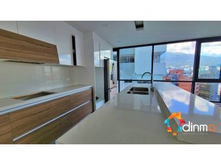 En venta departamento de lujo con vista panorámica, Bellavista Quito